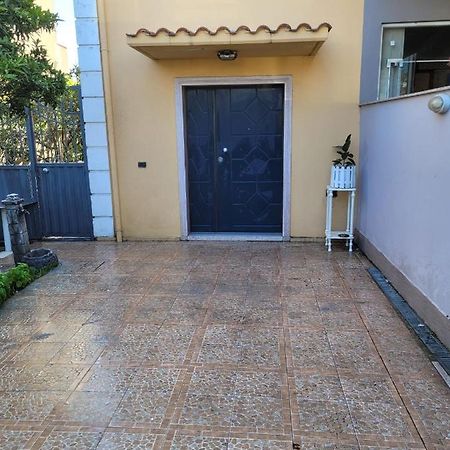 Italian Style Apartment ดูร์เรส ภายนอก รูปภาพ