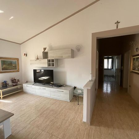 Italian Style Apartment ดูร์เรส ภายนอก รูปภาพ