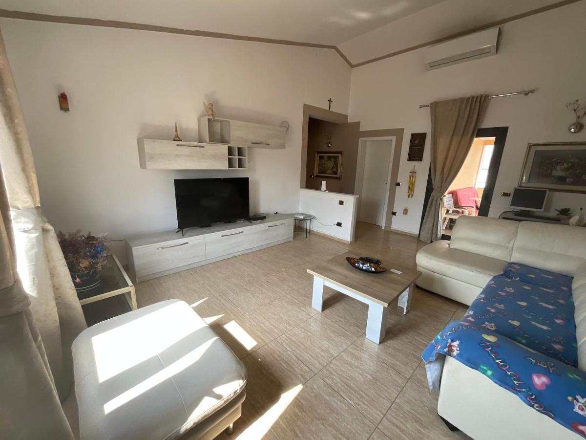 Italian Style Apartment ดูร์เรส ภายนอก รูปภาพ