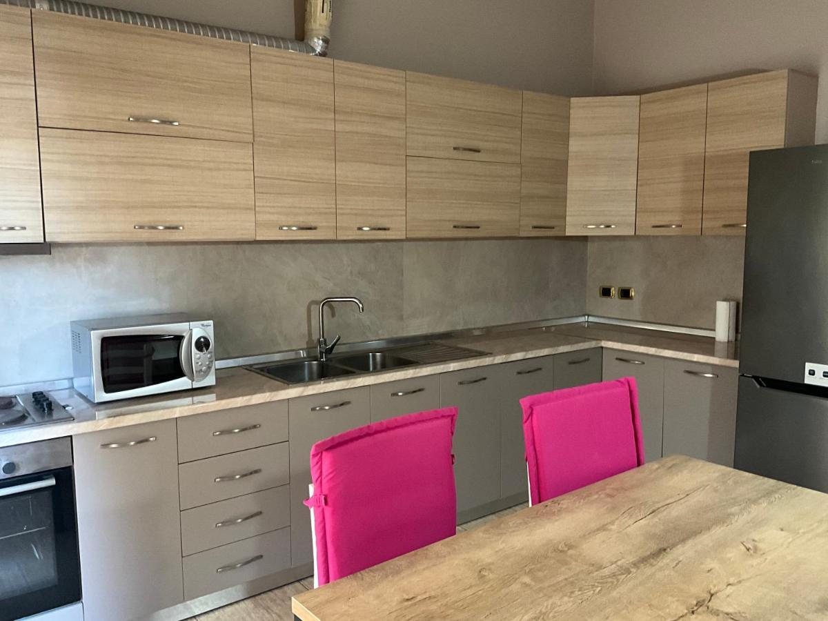 Italian Style Apartment ดูร์เรส ภายนอก รูปภาพ
