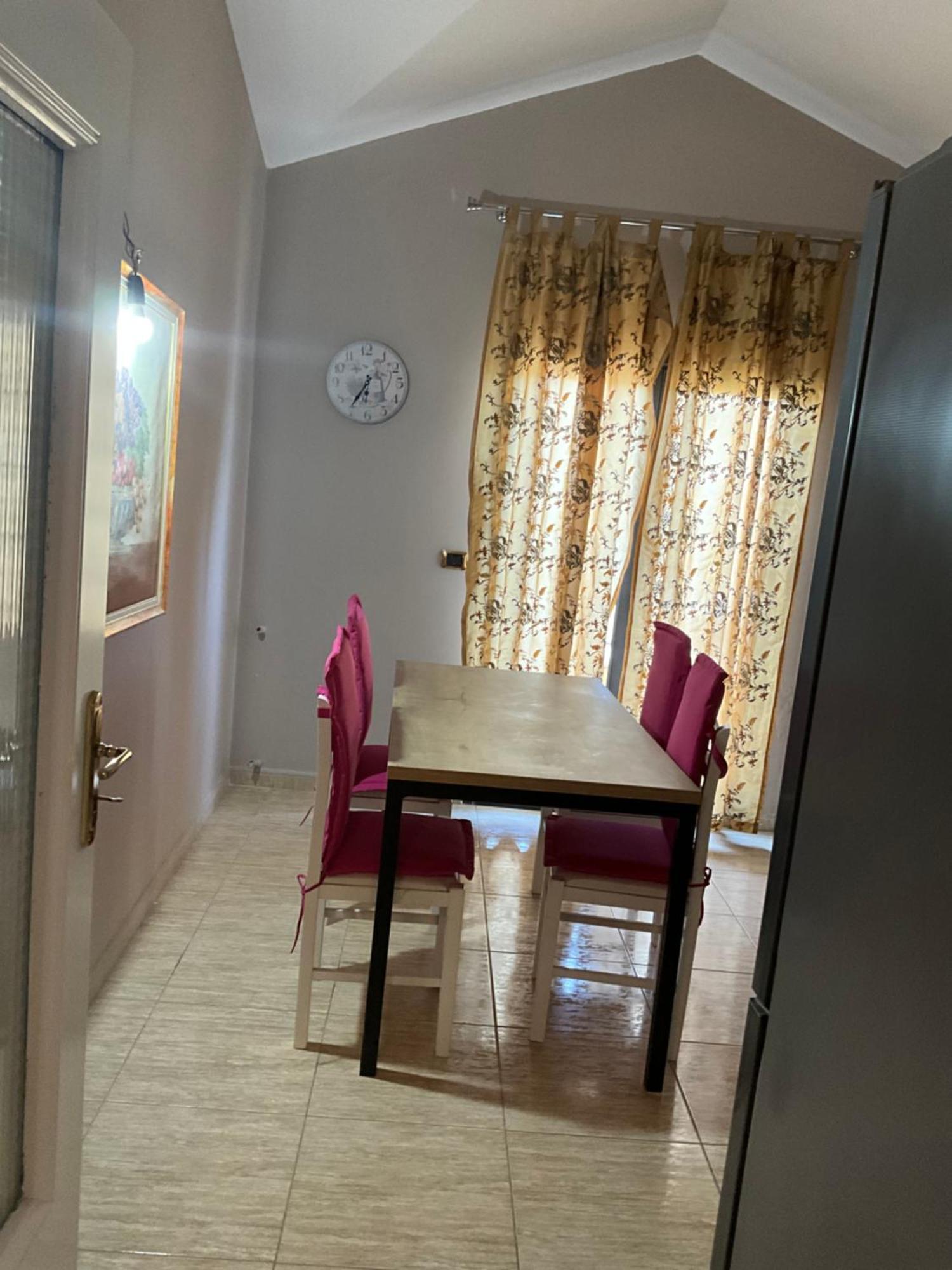 Italian Style Apartment ดูร์เรส ภายนอก รูปภาพ
